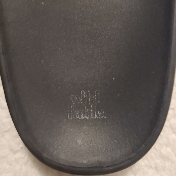 Wild Fable Black Slide Sandals Size 11 Comfy Slip-On - Picture 4 of 4